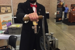 1-Lincoln_rolling_Lincoln